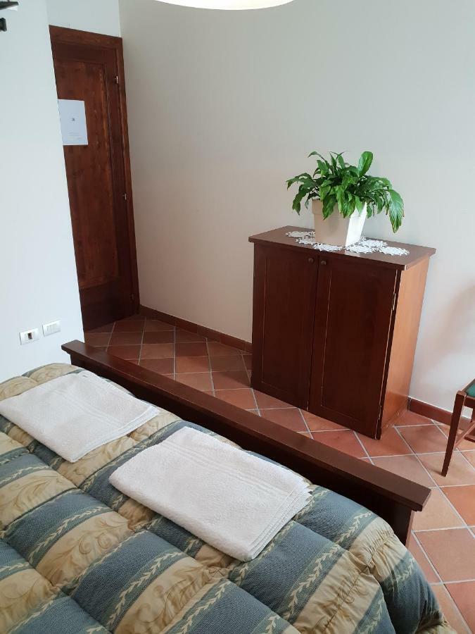 "La Grancia" Country House Guest House Treia Eksteriør bilde